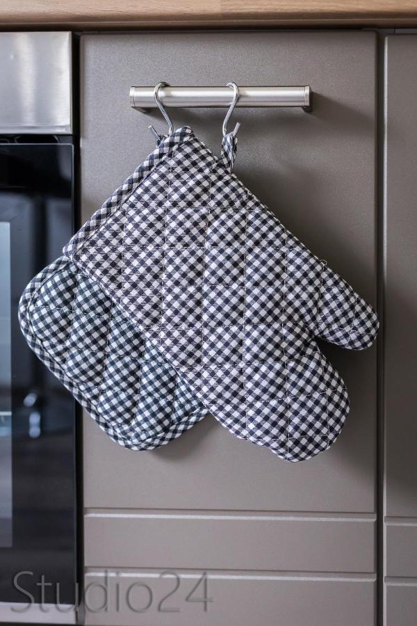 Apartment 24